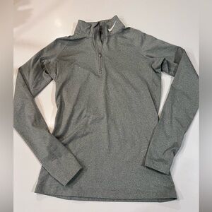 Nike Gray Long Sleeve Pullover
Pro Combat women’s small